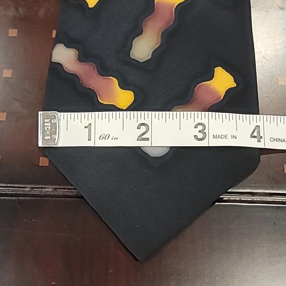 Robert Daskal Vintage Handpainted All Silk Tie Black Gold 4
